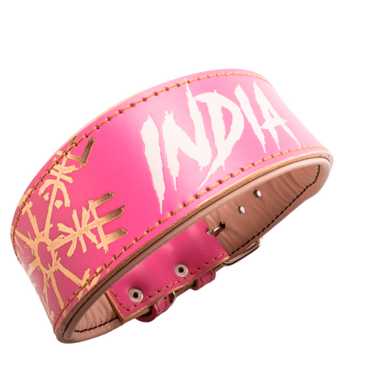 Collar para perrita personalizable.